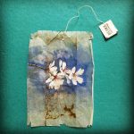 Artist-makes-incredible-mini-paintings-in-tea-bags-and-the-result-is-a-big-work-of-art-5a65b766458ce__700