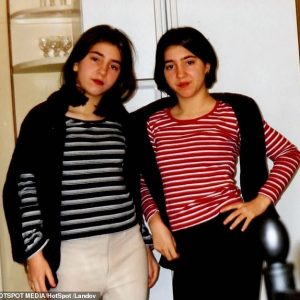 6920940-6452817-Before_their_extensive_makeover_The_sisters_pictured_at_age_12_d-a-25_1543801198635